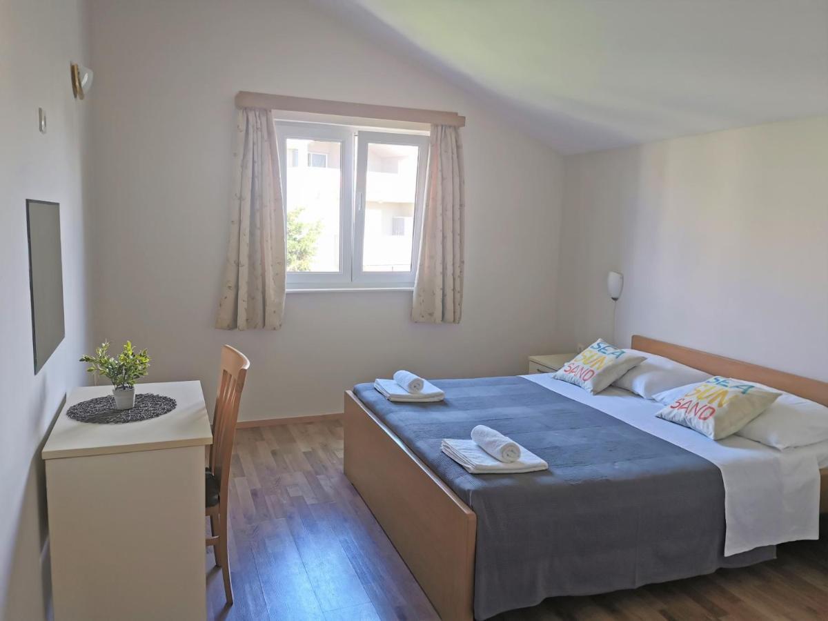 Lenka Apartments II Новаля Екстер'єр фото